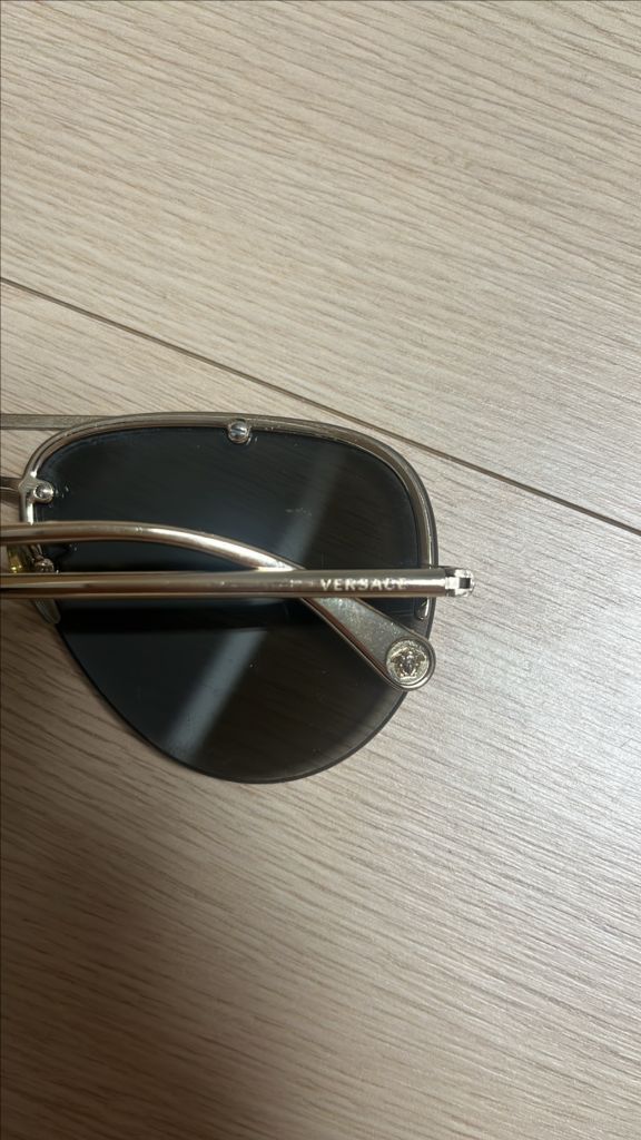 베르사체 선글라스 VE2221 이미지