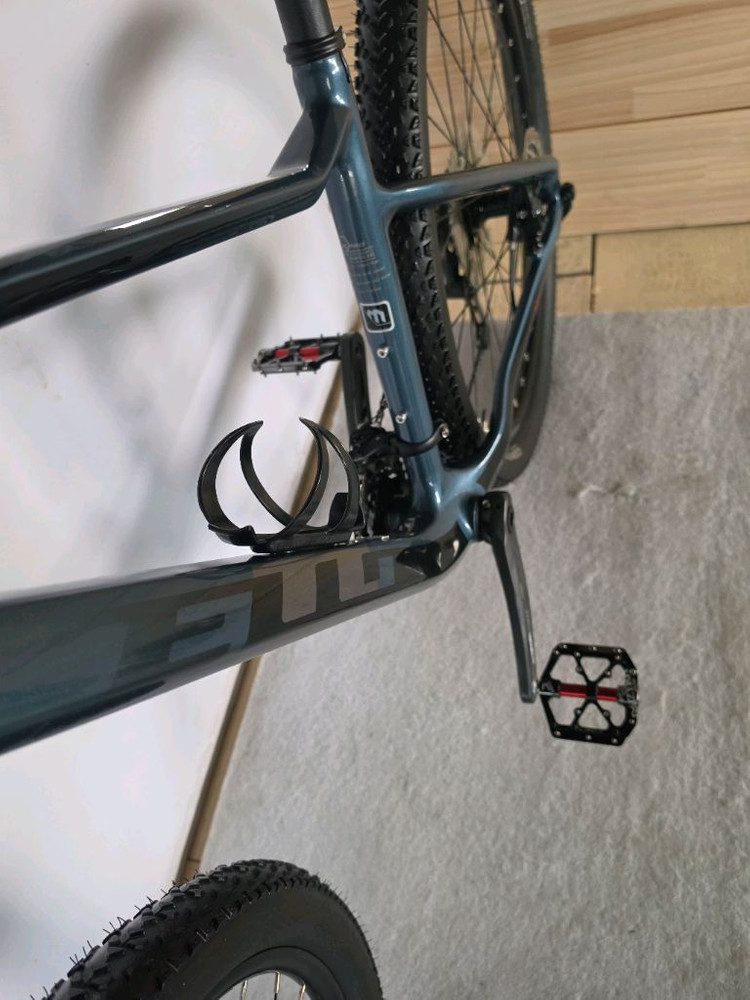 첼로(CELLO) XC PRO 카본 MTB (프레임 42사이즈) 판매 합니다 이미지