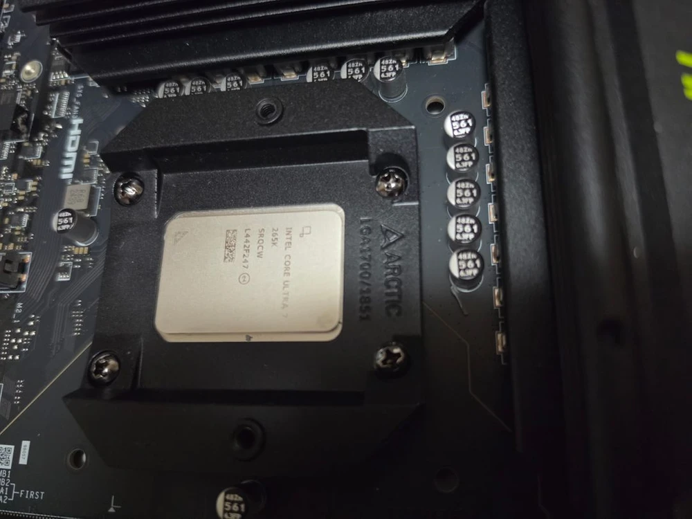 Intel Core Ultra 7 265K+ MSI MAG B860 TOMAHAWK wifi 토마호크 이미지