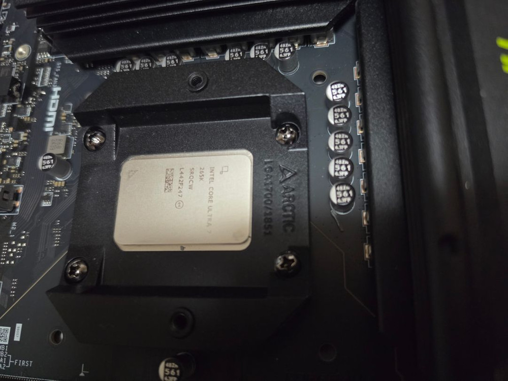 Intel Core Ultra 7 265K+ MSI MAG B860 TOMAHAWK wifi 토마호크 이미지