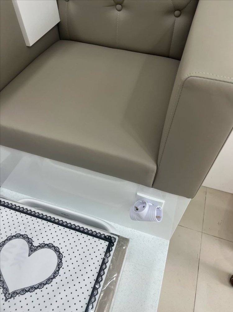 네일앤트리 네일샵가구 일체형 습식 패디단상(패디의자 포함) 이미지