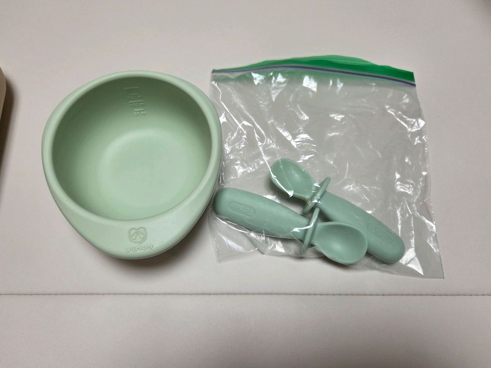 아기 이유식 모윰, 유비맘 흡착식판 외 팔아요 이미지