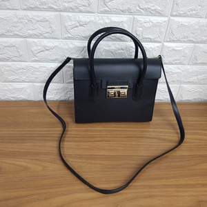 FURLA 훌라 토트백 & 크로스백 이미지