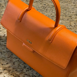 하트만 NOVIANA SHOULDER BAG 숄더백 / 모던 클래식 스타일의 명품캐리어 / 미사용 이미지