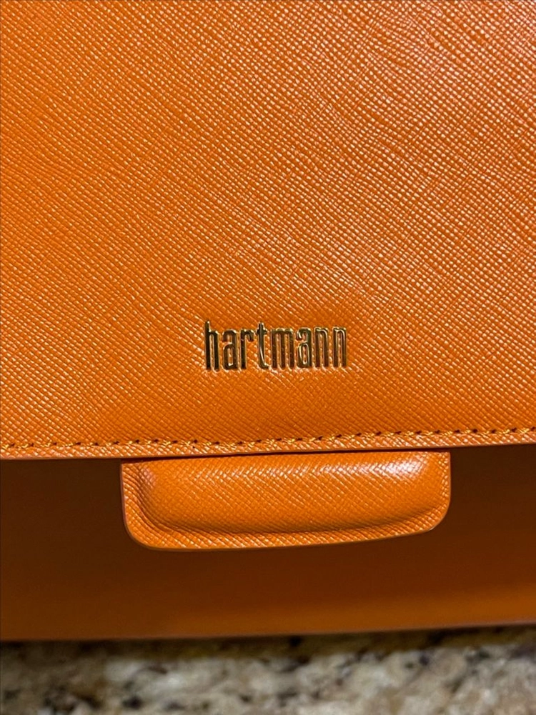 하트만 NOVIANA SHOULDER BAG 숄더백 / 모던 클래식 스타일의 명품캐리어 / 미사용 이미지