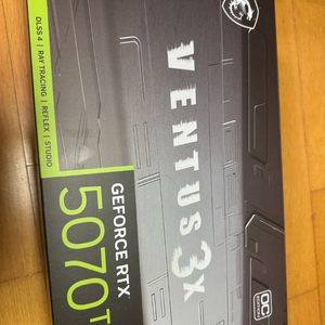 RTX 5070 Ti 그래픽카드 이미지