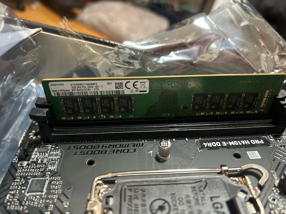 H610M_E ddr4 메인보드,시금치 램,메모리16gb 7만원 이미지