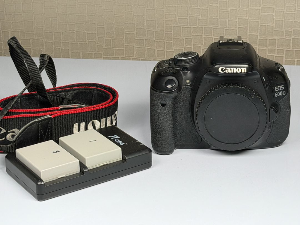 캐논 EOS 600D DSLR 카메라 바디 이미지