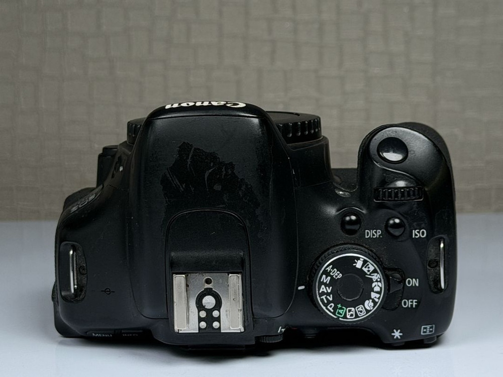 캐논 EOS 600D DSLR 카메라 바디 이미지