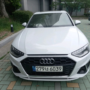 아우디 A4(5세대) 40 TFSI 프리미엄 이미지