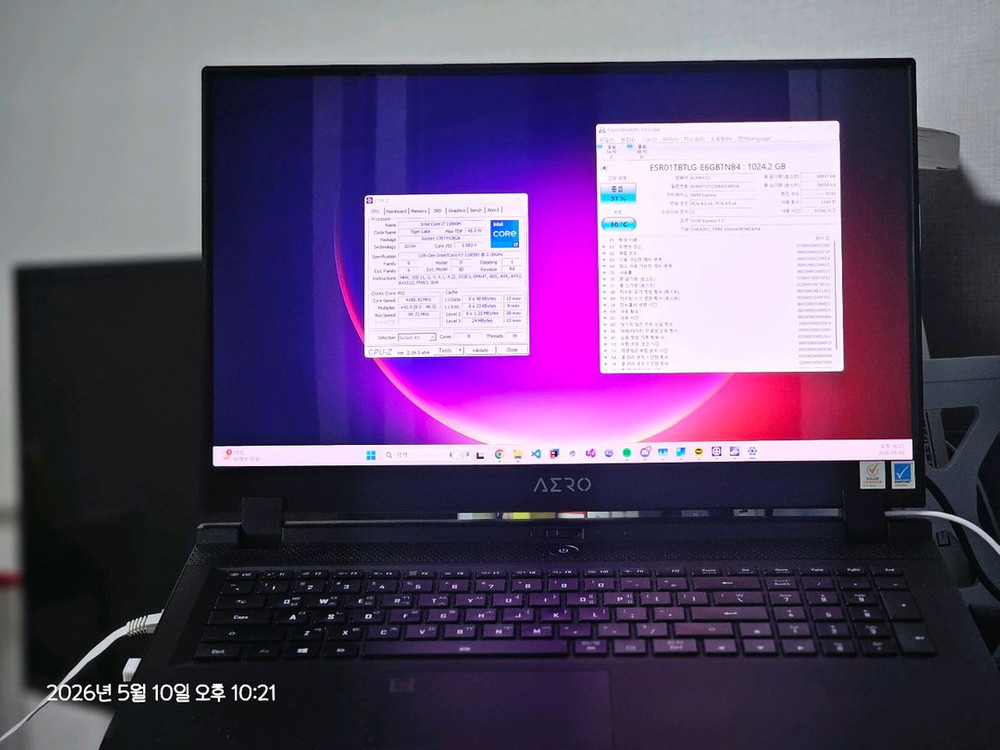 기가바이트 AERO 17 HDR XD 이미지