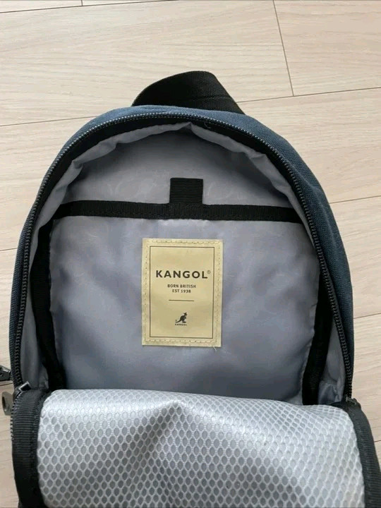 캉골 슬링백 이미지