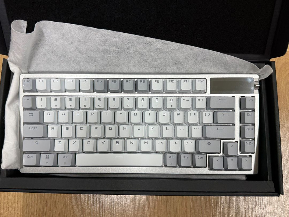 ASUS ROG AZOTH NX 키보드 스노우축 이미지