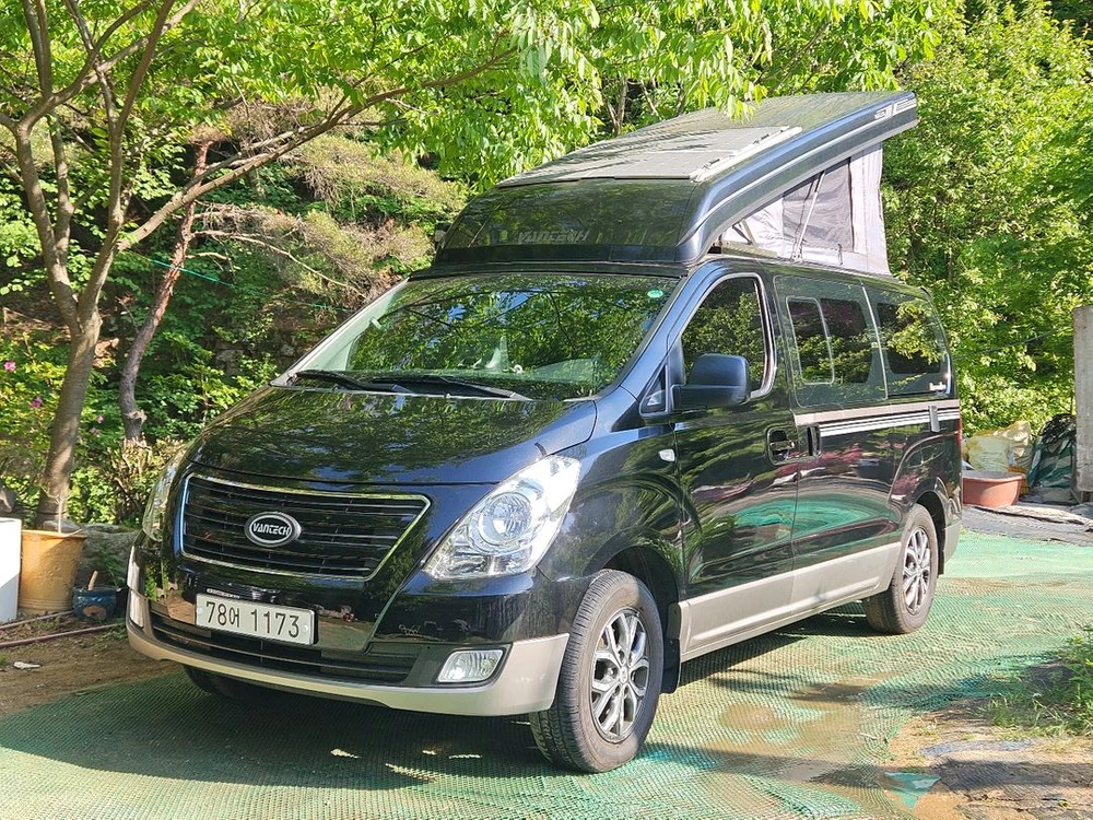 차서울보관 조정)그랜드스타렉스캠핑카 벤텍 라쿤팝S 17년식 180,000KM 4WD 프리미엄 이미지