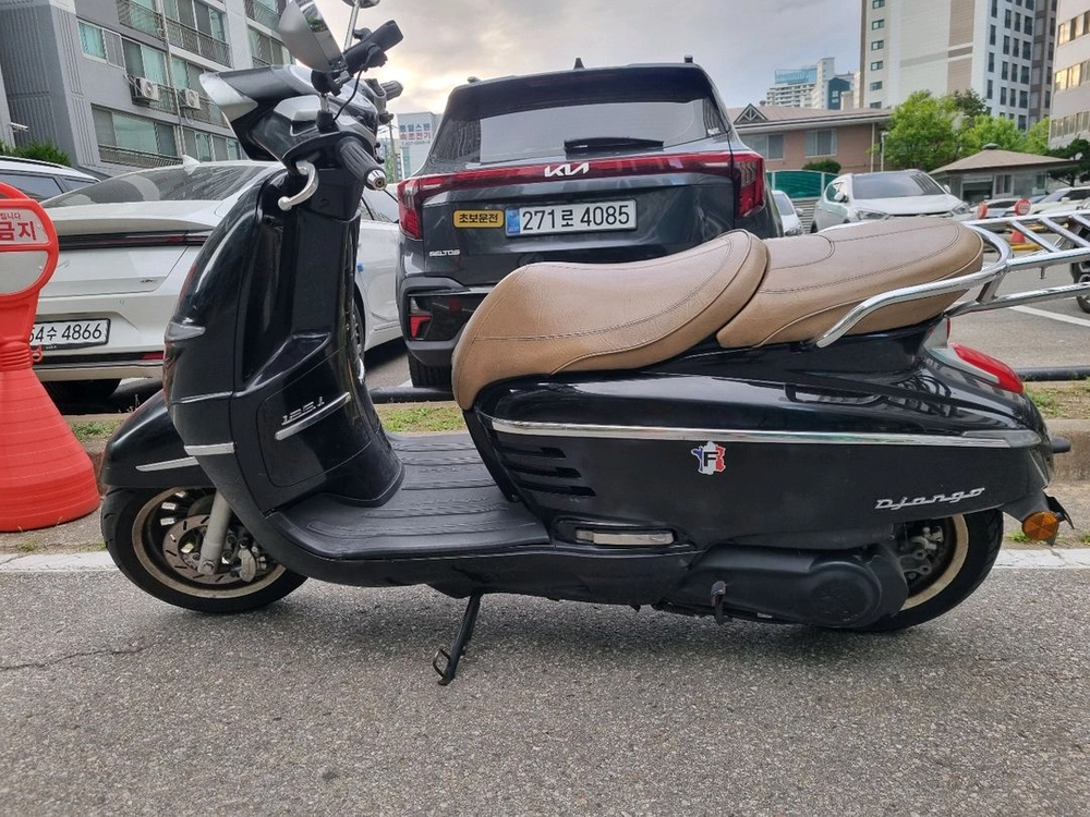 푸조 장고 125cc 이미지