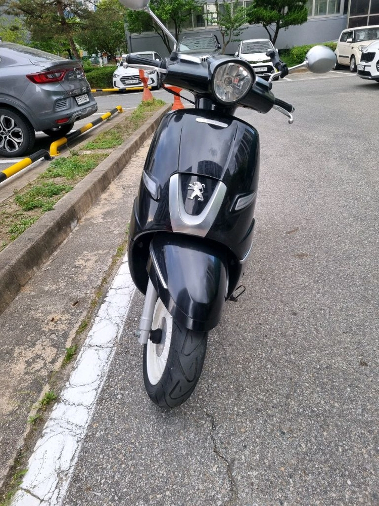 푸조 장고 125cc 이미지