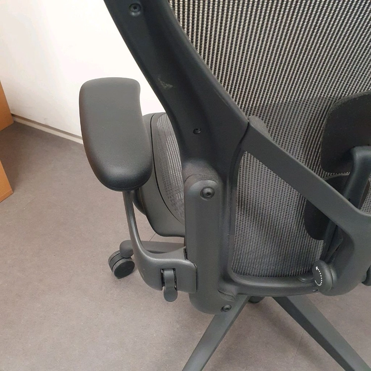 허먼밀러 뉴 에어런 체어 이미지