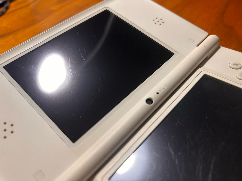 닌텐도 dsi ll 이미지