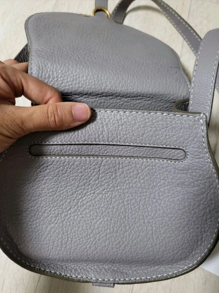 끌로에 마르씨백 스몰 캐시미어 그레이 이미지