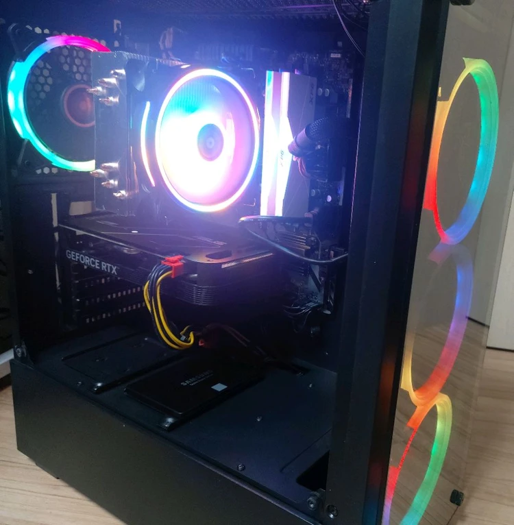 라이젠7 5700X 16GB RTX 4060 500GB 게이밍 PC 본체 이미지
