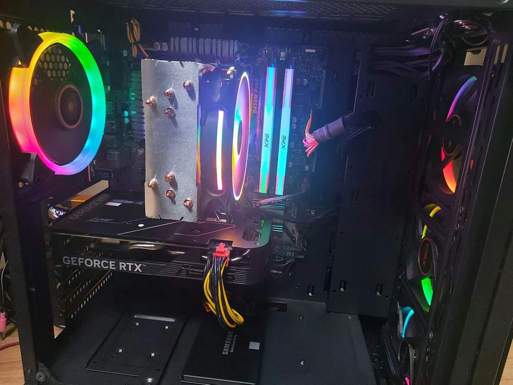 라이젠7 5700X 16GB RTX 4060 500GB 게이밍 PC 본체 이미지
