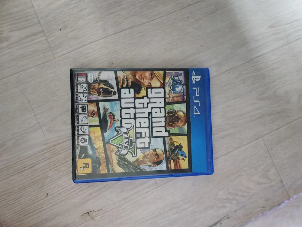 PS4 GTA5 팝니다 이미지