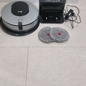 LG 코드제로 로봇청소기 M9 판매 합니다 부품용 이미지