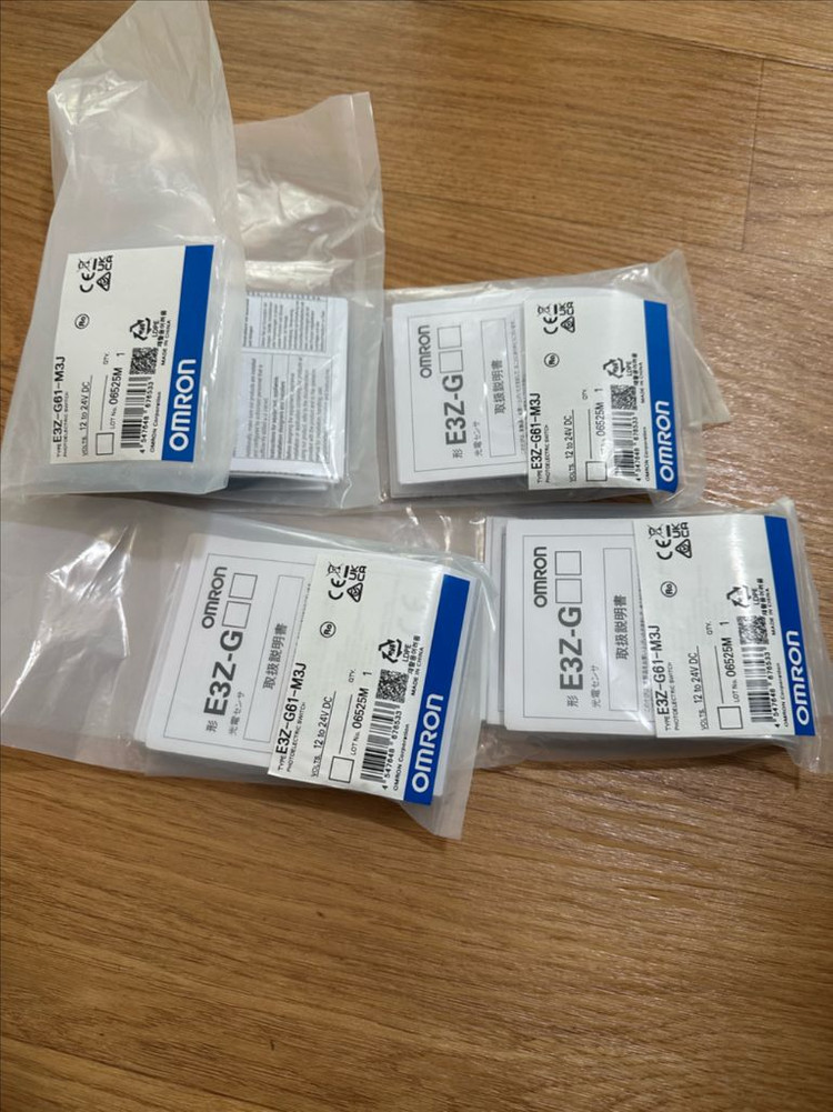 옴롬 E3Z-G61-M3J OMRON 말굽형포토센서-8개 이미지