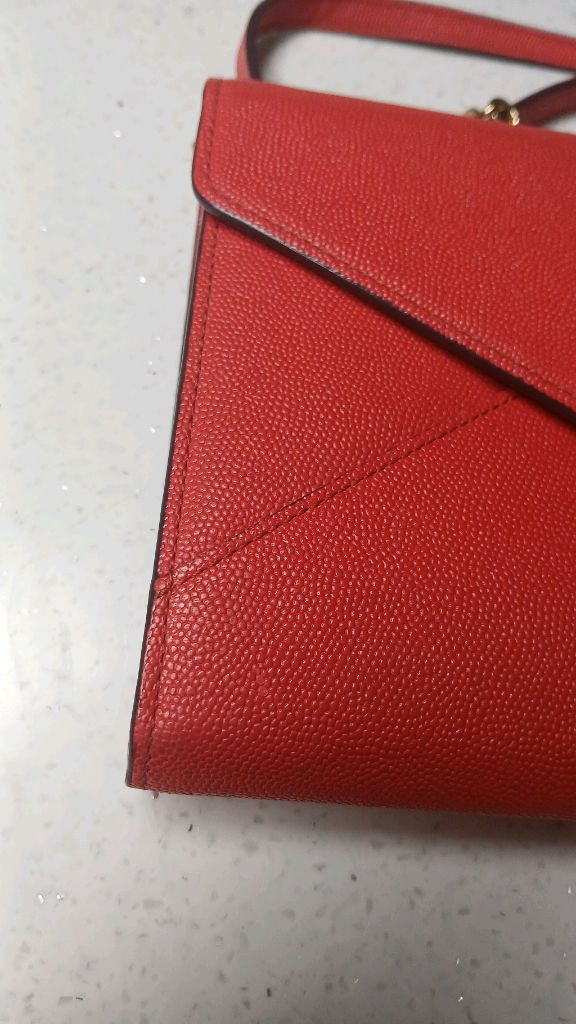 헤지스 여성 레드 체인 크로스백 이미지