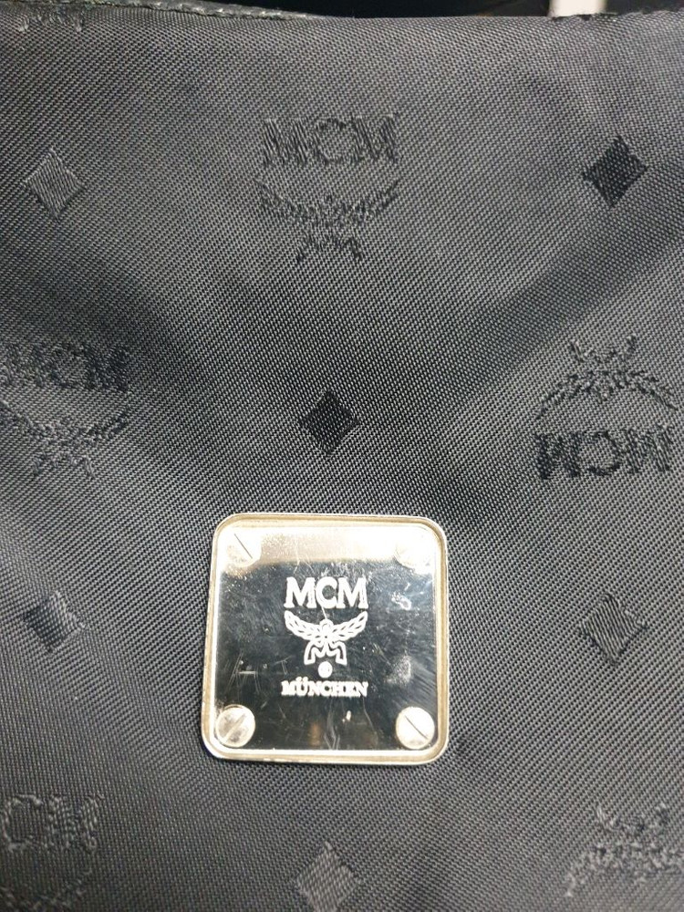 (빈티지) MCM 뮌헨 모노그램 로고 나일론 숄더백 블랙 이미지