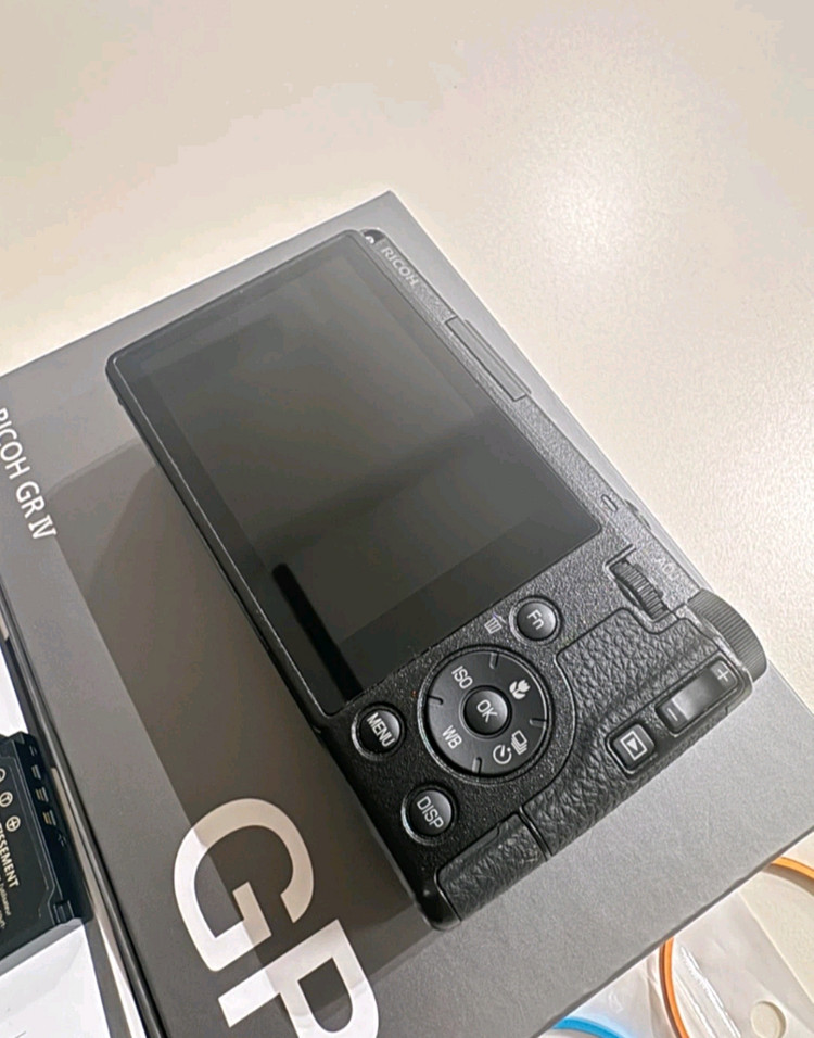 리코GR4 카메라 신동급 이미지