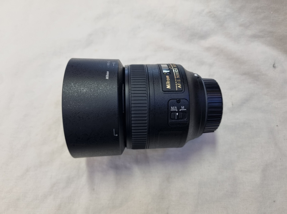 니콘 85.8G 판매합니다 이미지