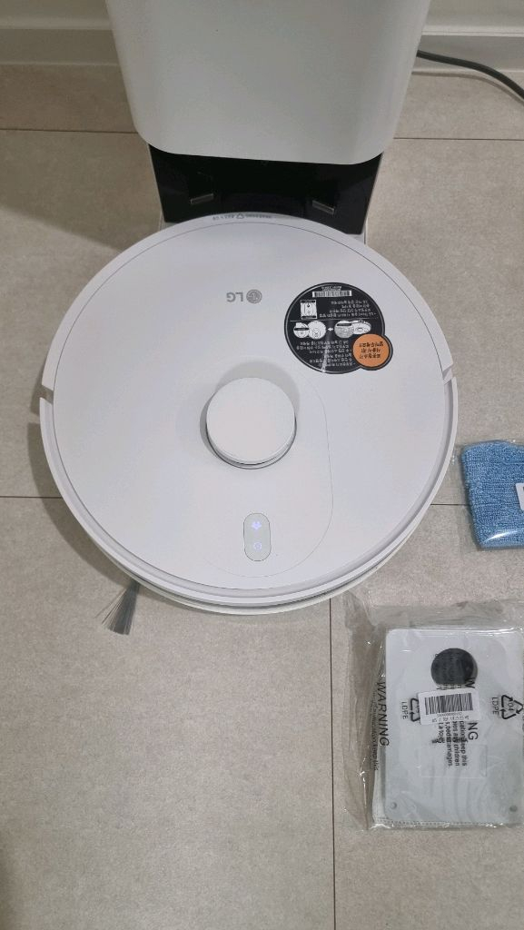 LG 로봇청소기 R5 판매해요 이미지
