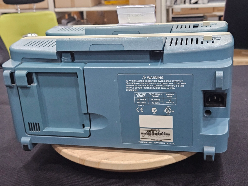 Tektronix TDS-1002 오실로스코프 중고 이미지