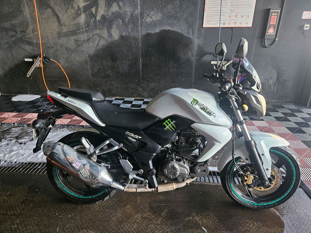 올드바이크 SYM 티투스 125 15년식 125cc 화석차 희귀차 소장용 네이키드 메뉴얼 바이크 오토바이 대차 판매 이미지