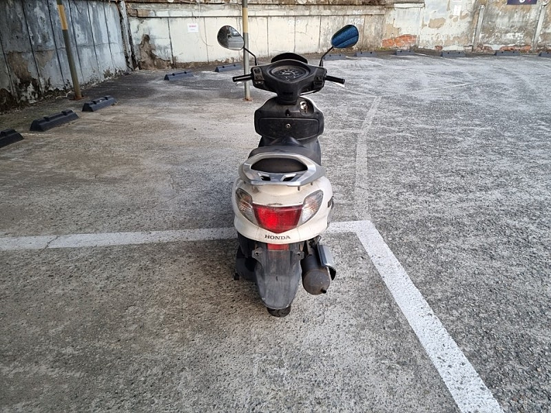 혼다 명차 퓨마 125cc 가성비 좋은 스쿠터 저렴하게 판매합니다... 이미지