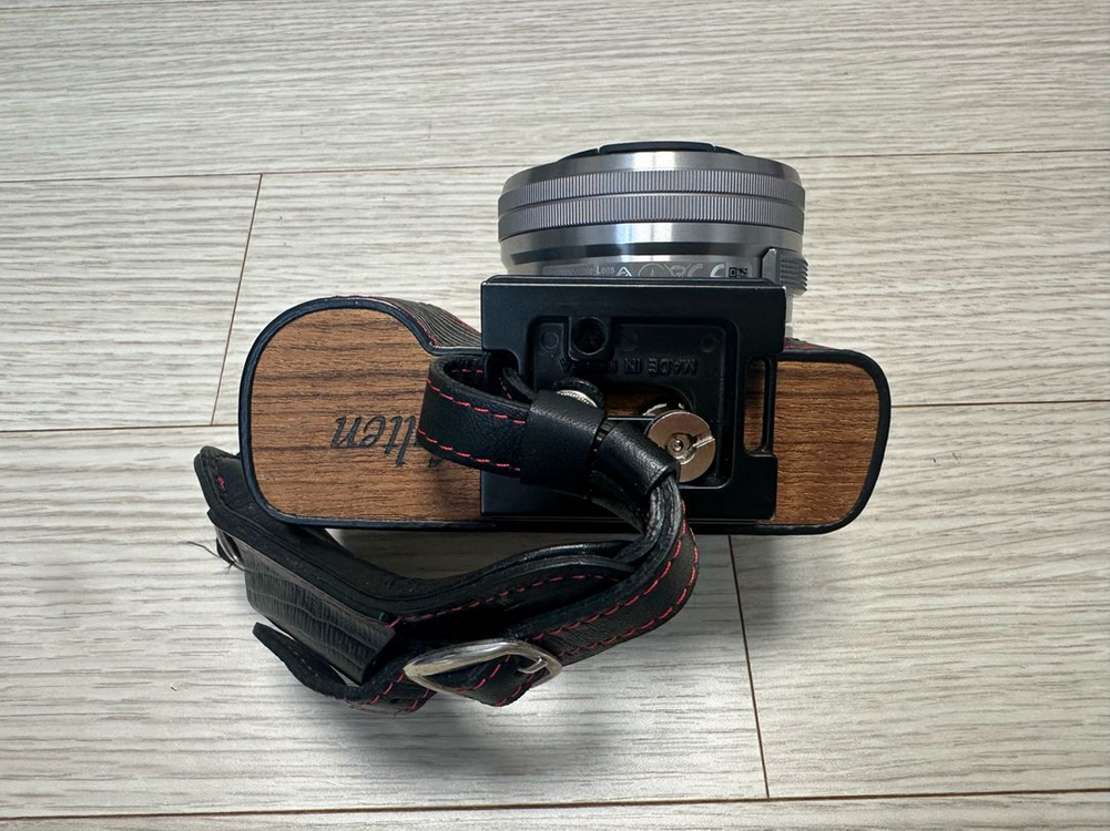 소니 정품 A5100 화이트 16-50mm 번들킷 핀매합니다 이미지