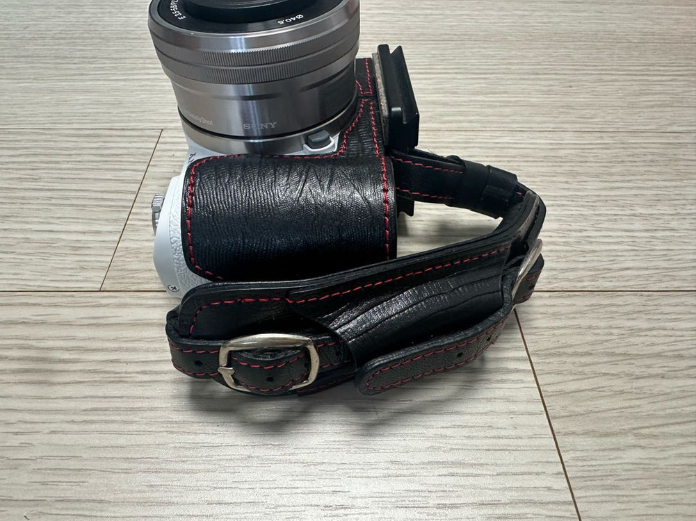 소니 정품 A5100 화이트 16-50mm 번들킷 핀매합니다 이미지