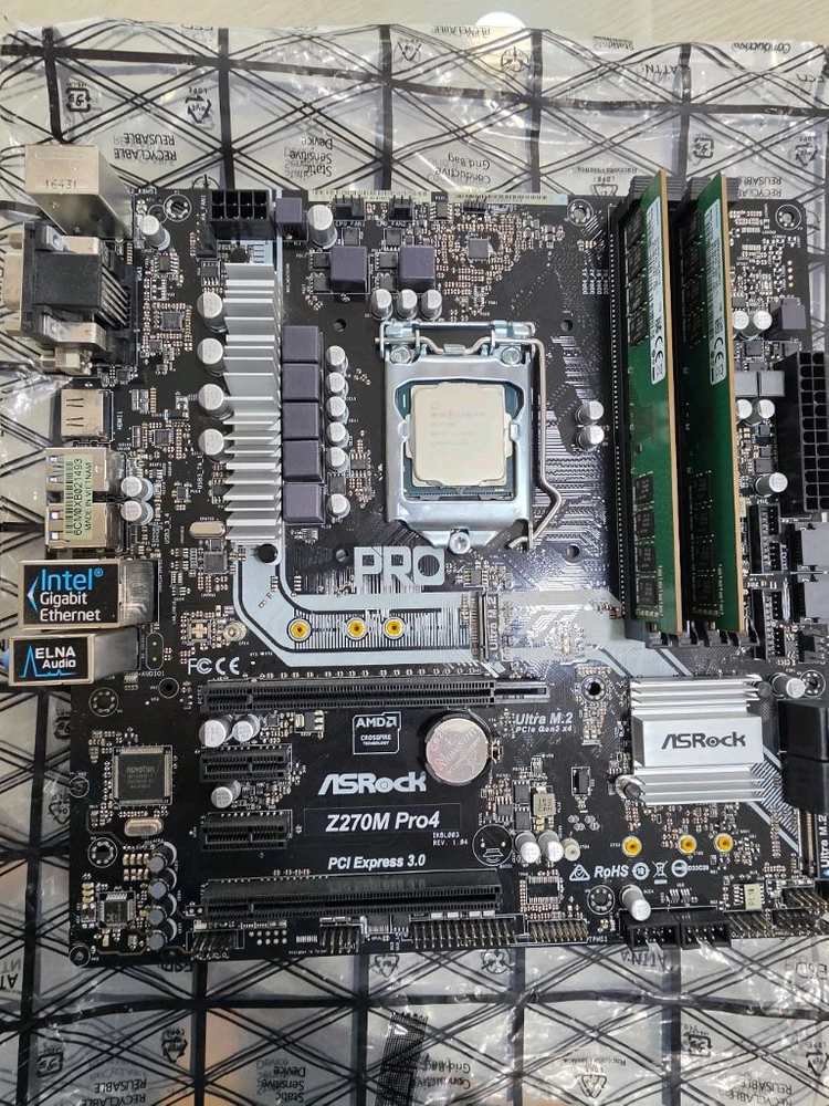 7700k +Z270M 프로4 메인보드 + ddr4 16g 세트 이미지