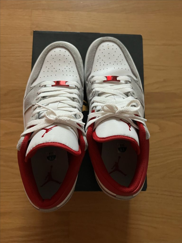 AIR JORDAN 1 LOW SE LT SMOKE GREY.GYM RED-WHITE 팝니다. 이미지