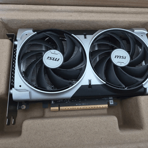 RTX 5060 그래픽카드 이미지