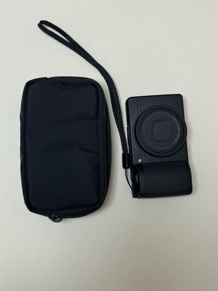 리고GR4 모노크롬 판매 이미지