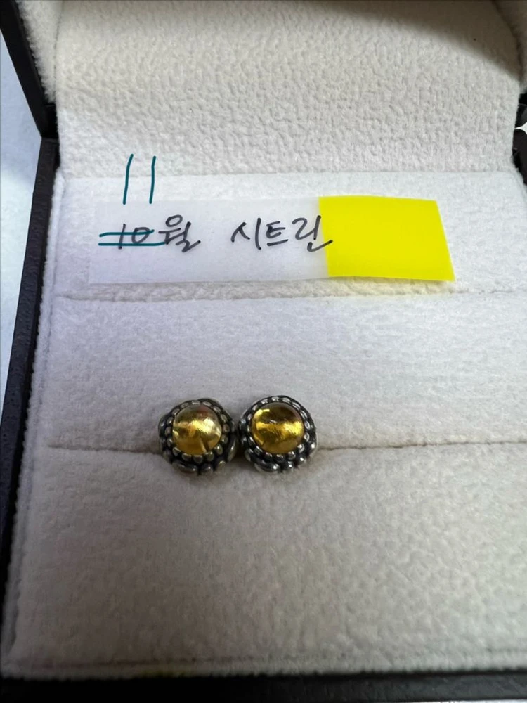 판도라 실버 단종 귀걸이 구탄 1월, 8월, 11월 개별구매가능 이미지