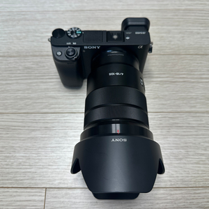 소니 정품 A6400 바디 + PZ 18-105mm F4 G OSS 렌즈 셋트로 판매합니다