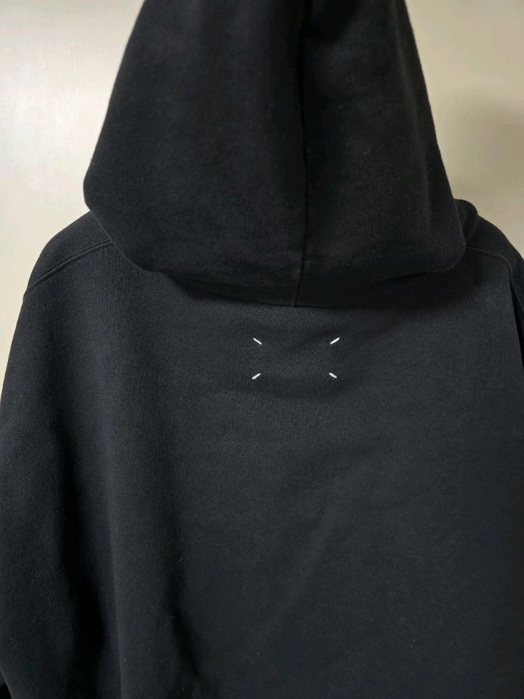 메종 마르지엘라 후디 이미지