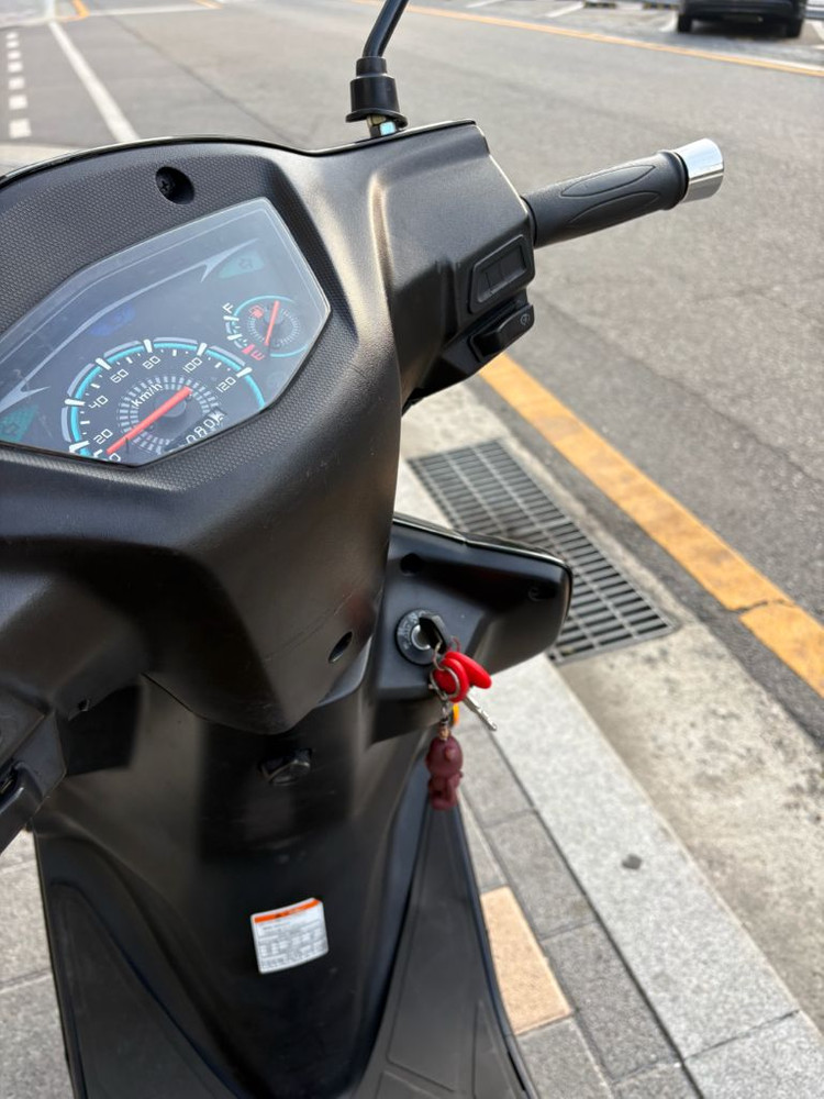 vf100 스쿠터 2022년식 상태 최상 이미지