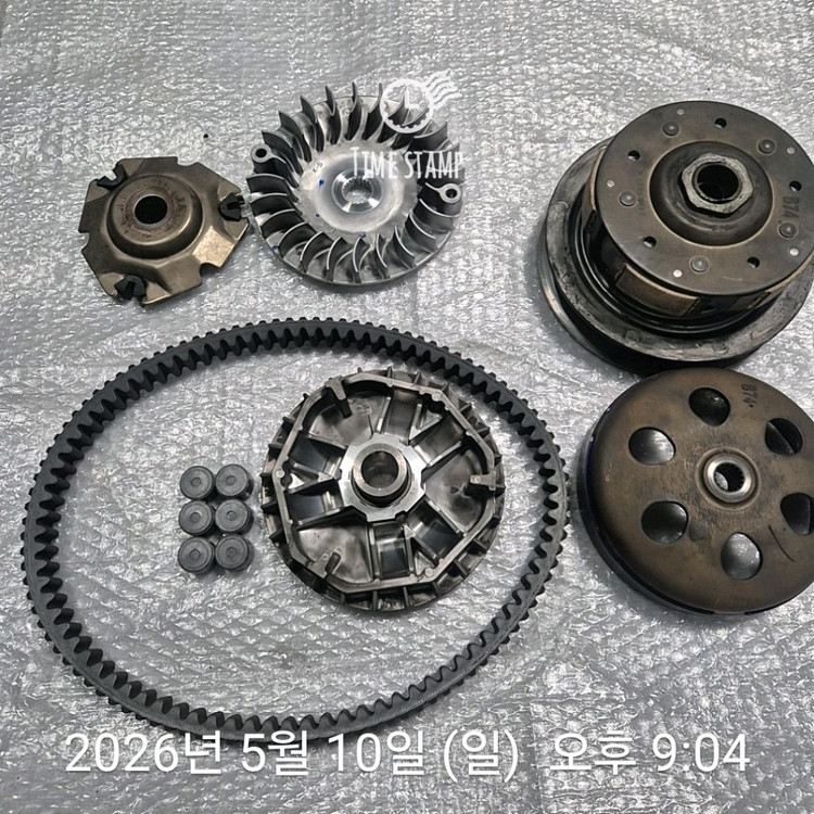 야마하 XMAX300 19년식 경정비완 화이트 오토바이 이미지