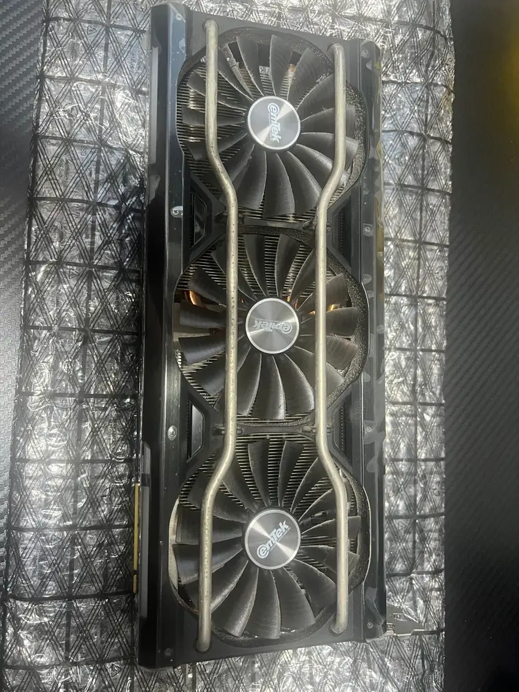 RTX 2080 SUPER 그래픽카드 이미지