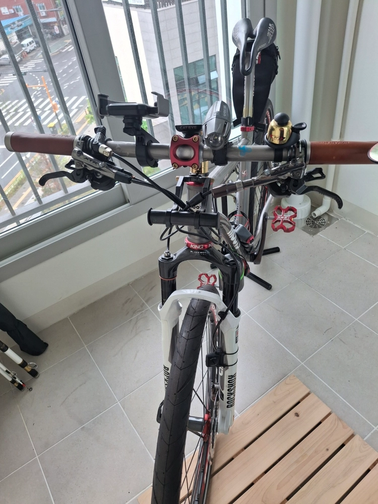 무츠 MTB 풀 XTR 31단 자전거 - 안심되는 중고거래