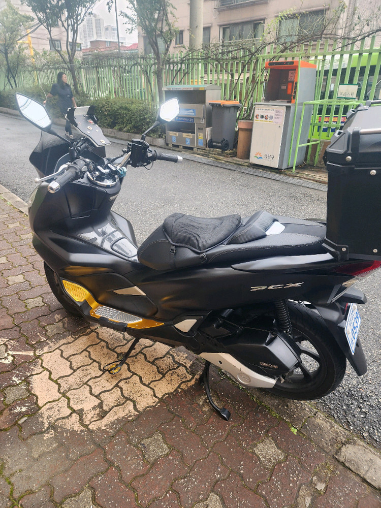 pcx 125 이미지